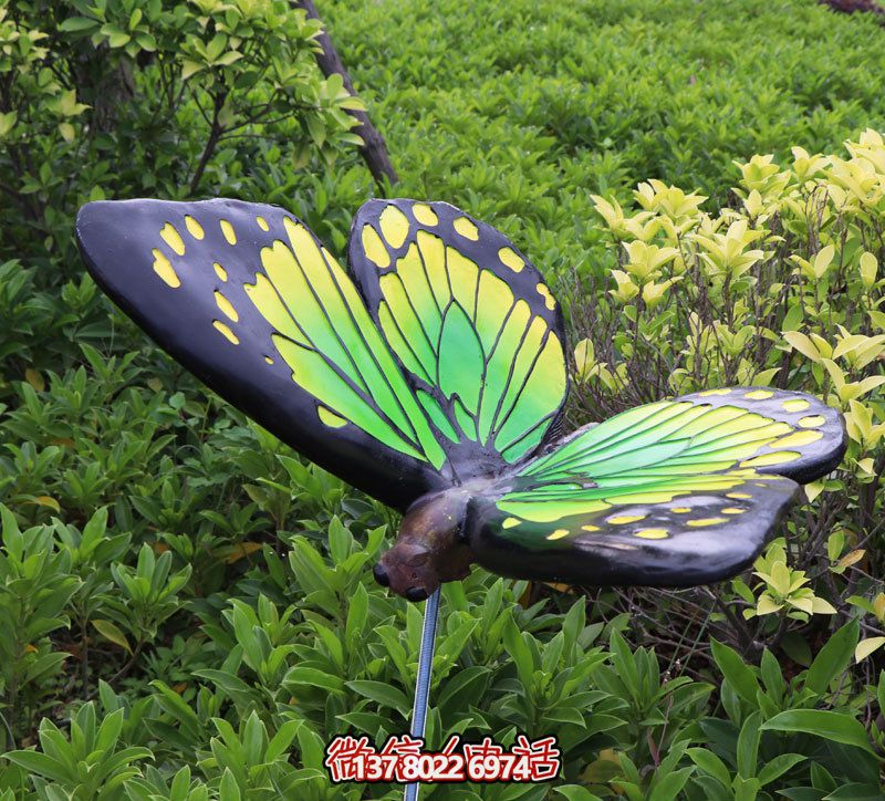 玻璃鋼蝴蝶雕塑，點亮操場創(chuàng)意之美