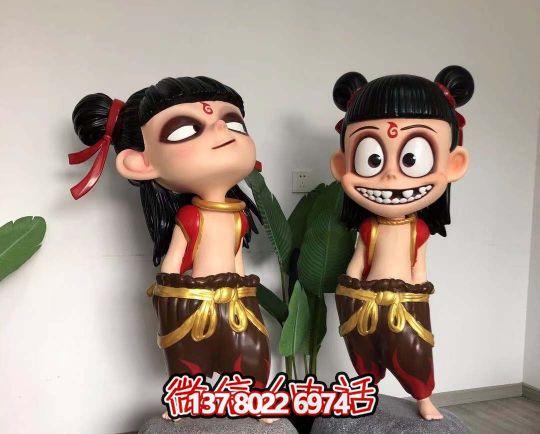 玻璃鋼哪吒雕塑精美彩繪，給景區(qū)園林增色不少