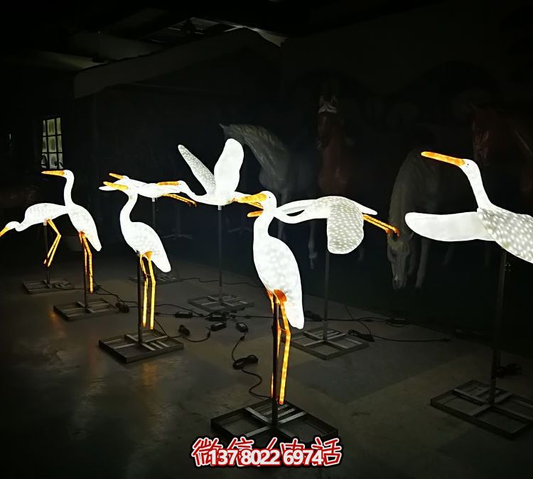 玻璃鋼雕塑景觀亮化，點(diǎn)亮景區(qū)園林