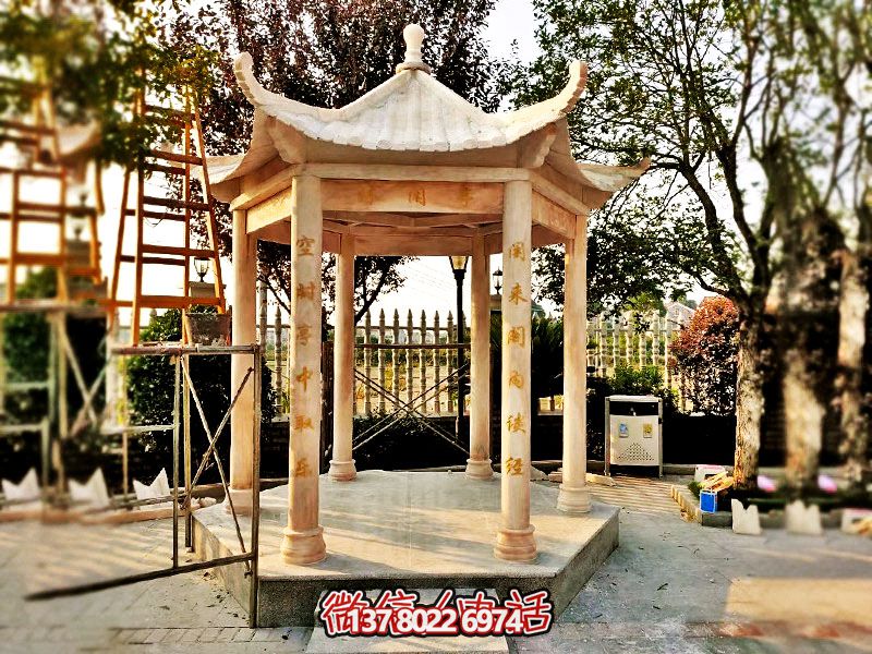 仿古涼亭，擺放在庭院里，欣賞美麗晚霞，營造休閑小區(qū)紅色氛圍