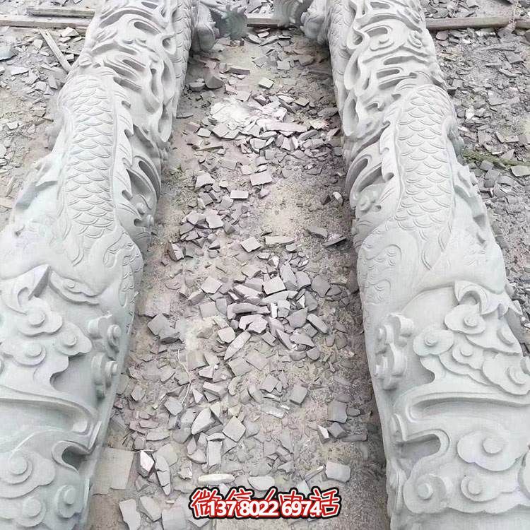 大型石雕龍柱，點(diǎn)綴園林景觀