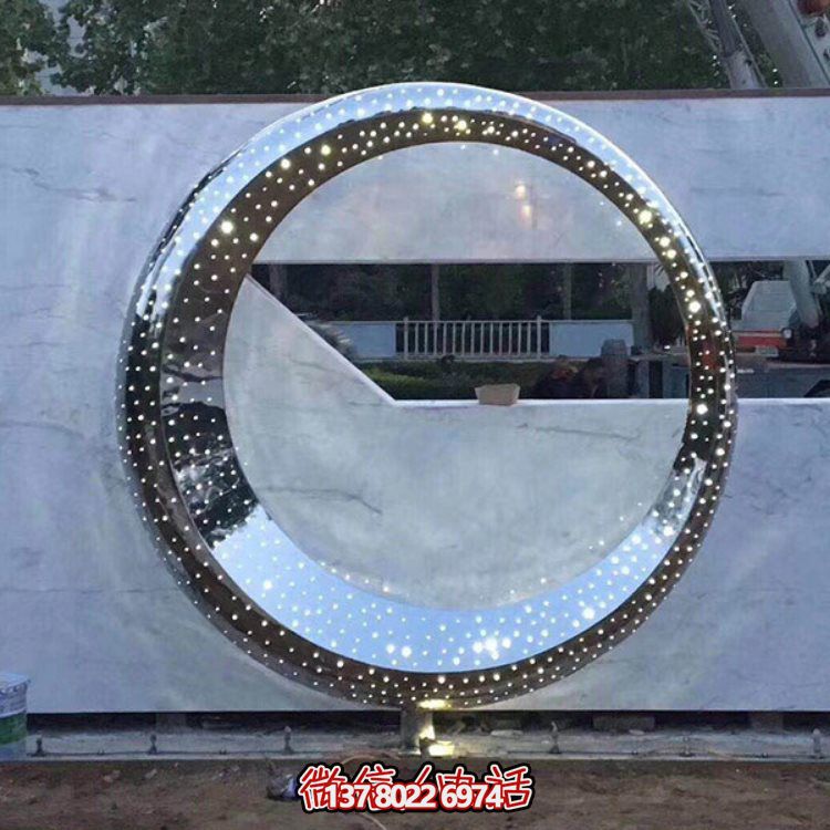 不銹鋼海豚景觀雕塑，提升酒店會所的抽象圓環(huán)氛圍